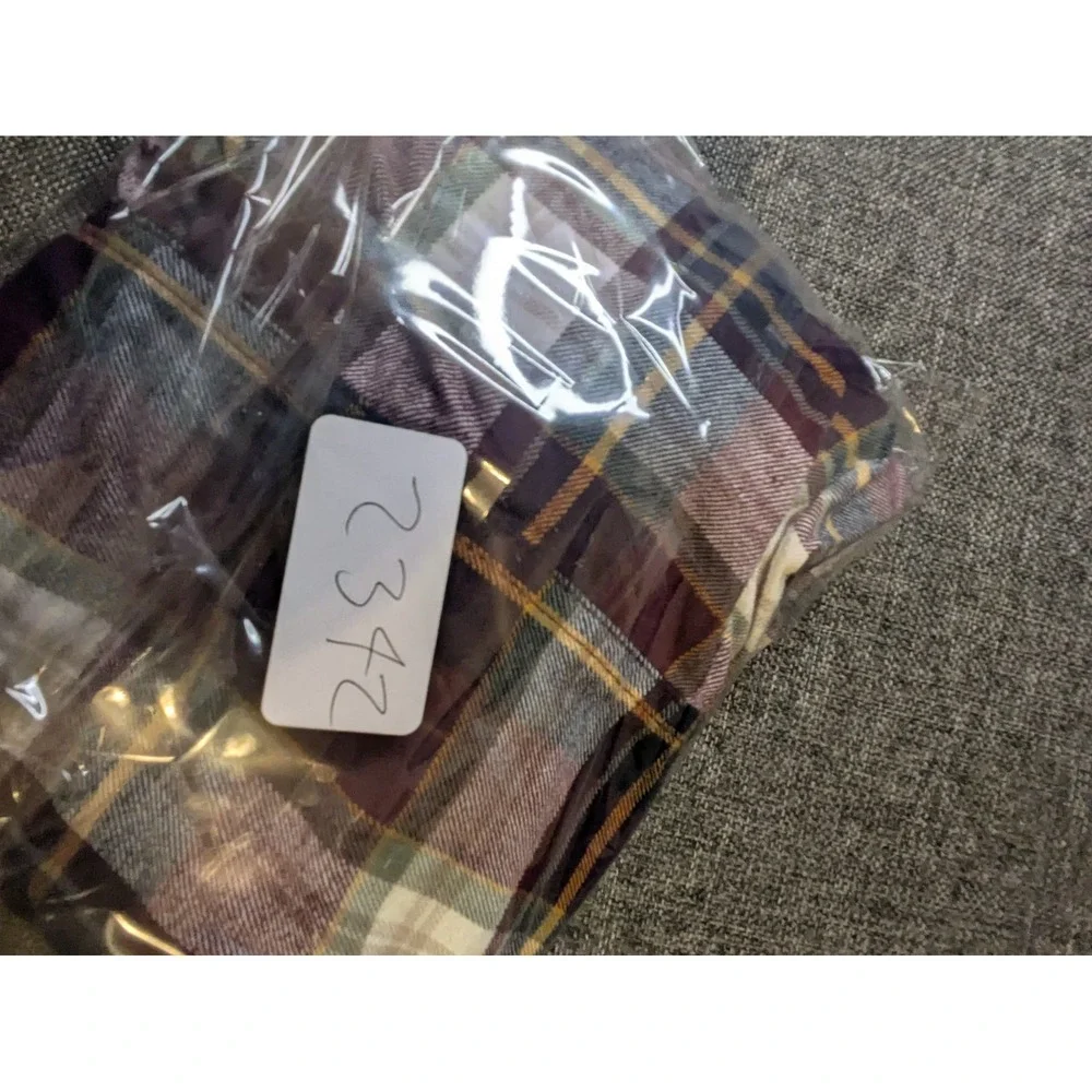 Weatherproof Vintage Men's large Red Plaid  Flannel Button-Down Shirt Striped